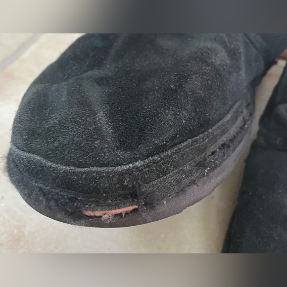 UGG Men's Black Neumel Suede Casual Lace Up Boots; size 11 - Picture 4 of 9